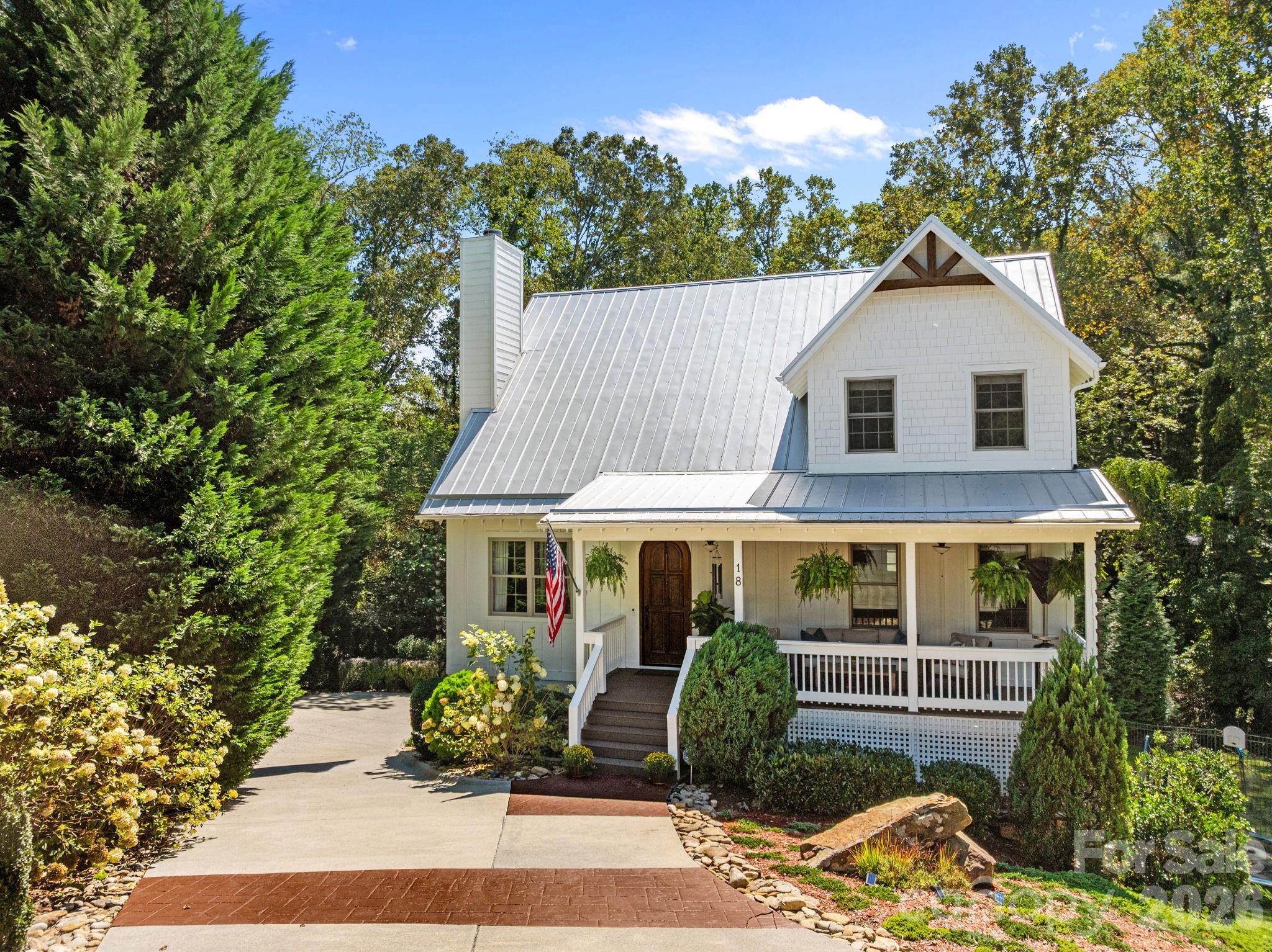 18 Oak Springs Drive Arden NC 28704