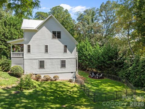 18 Oak Springs Drive Arden NC 28704