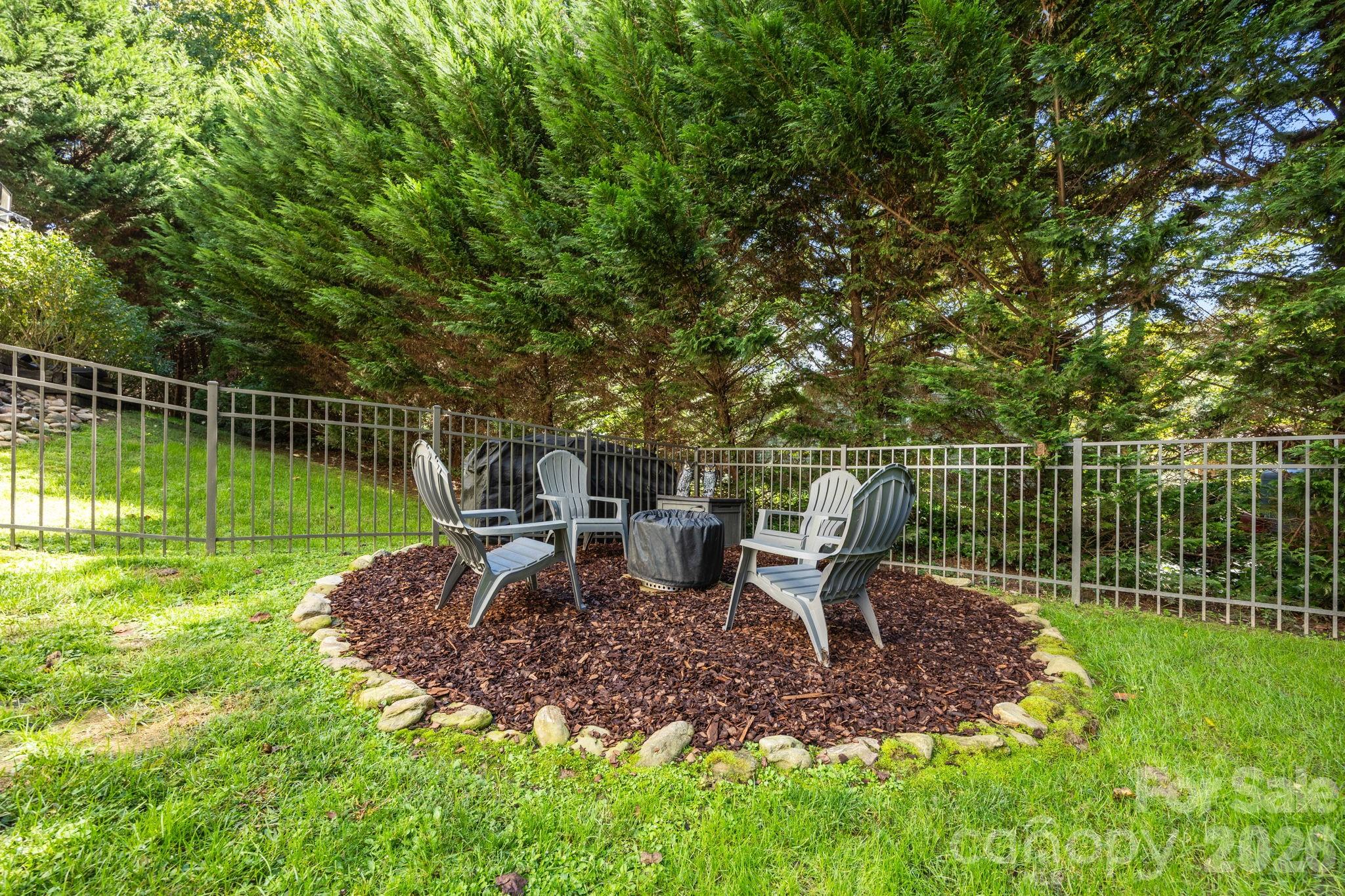 18 Oak Springs Drive Arden NC 28704