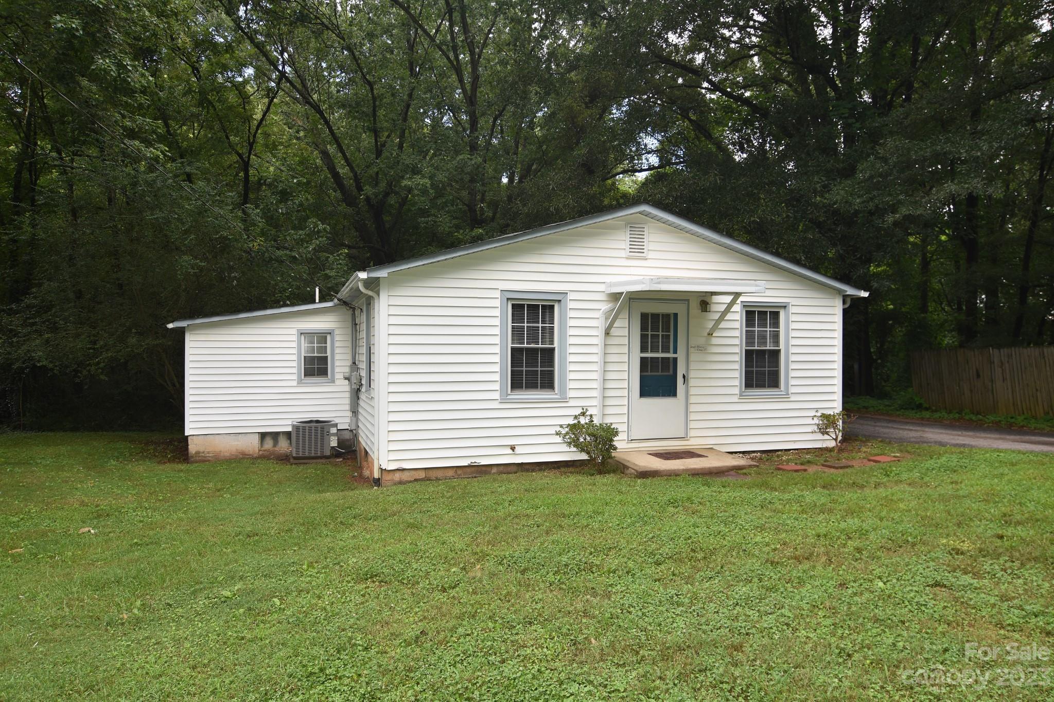 193 4th Street NE Taylorsville NC 28681