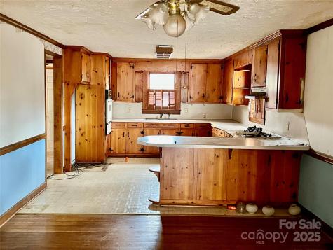 402 Chrysler Street Kannapolis NC 28083