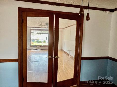 402 Chrysler Street Kannapolis NC 28083