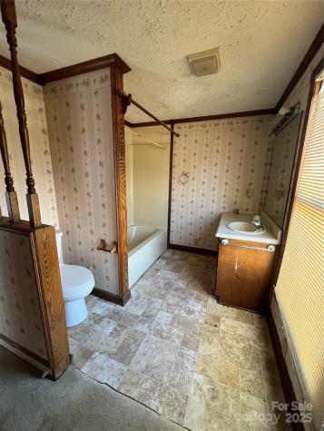 402 Chrysler Street Kannapolis NC 28083