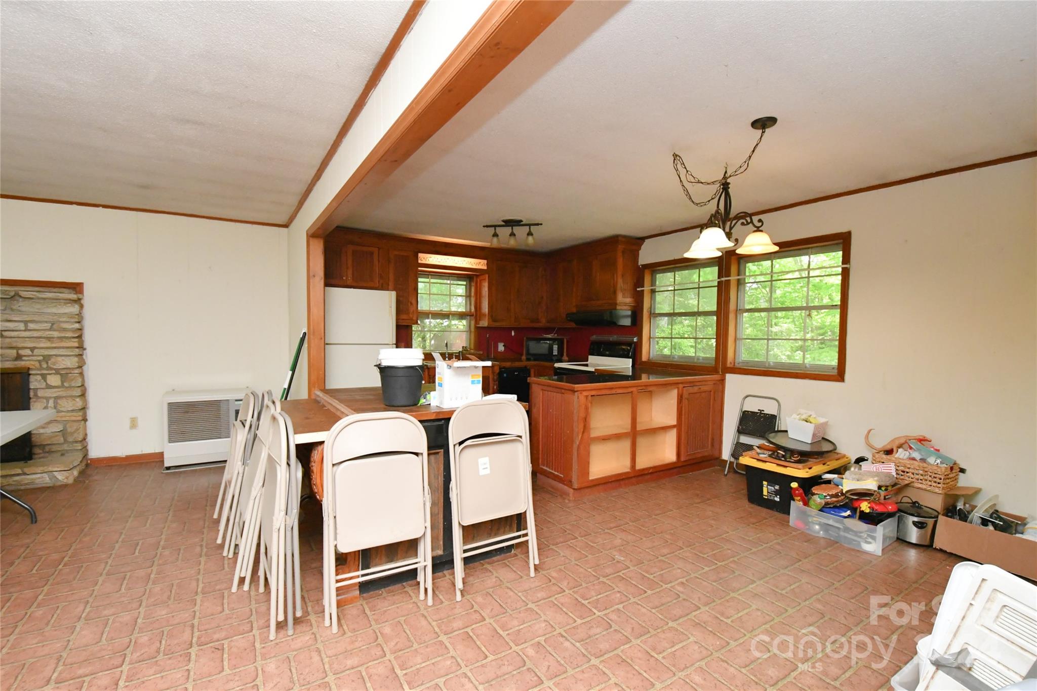 70 Redbird Lane Newland NC 28657