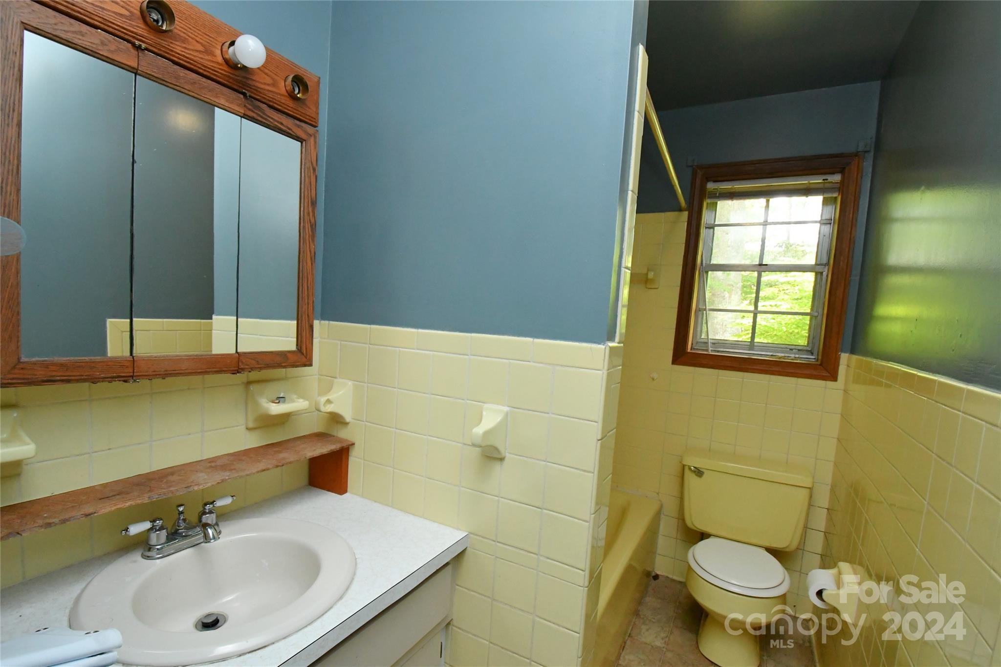 70 Redbird Lane Newland NC 28657