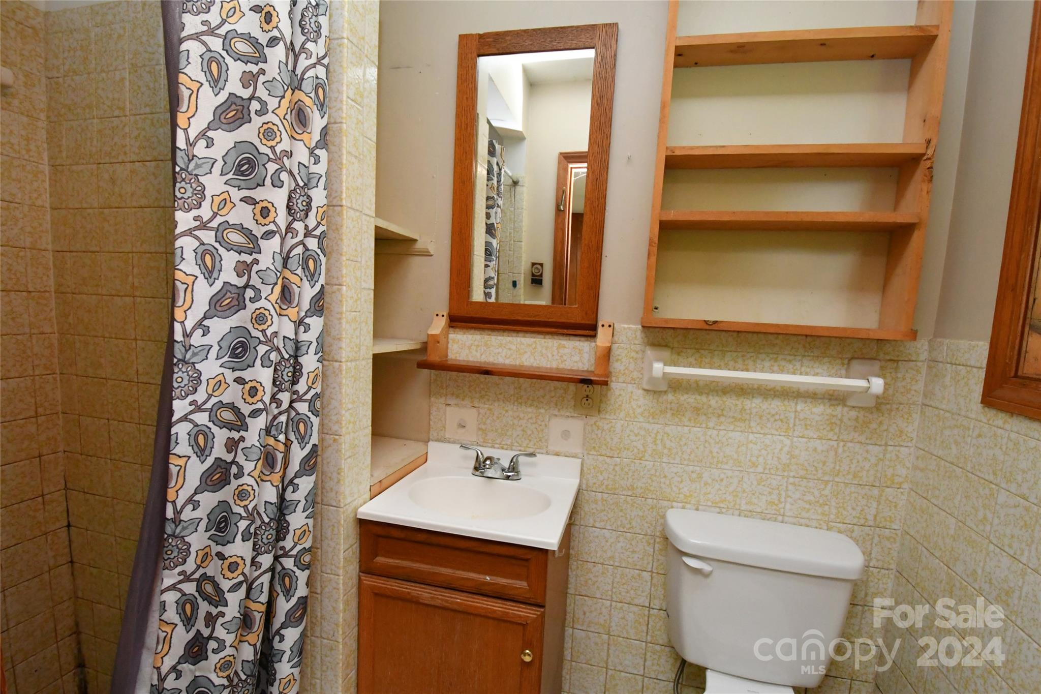 70 Redbird Lane Newland NC 28657