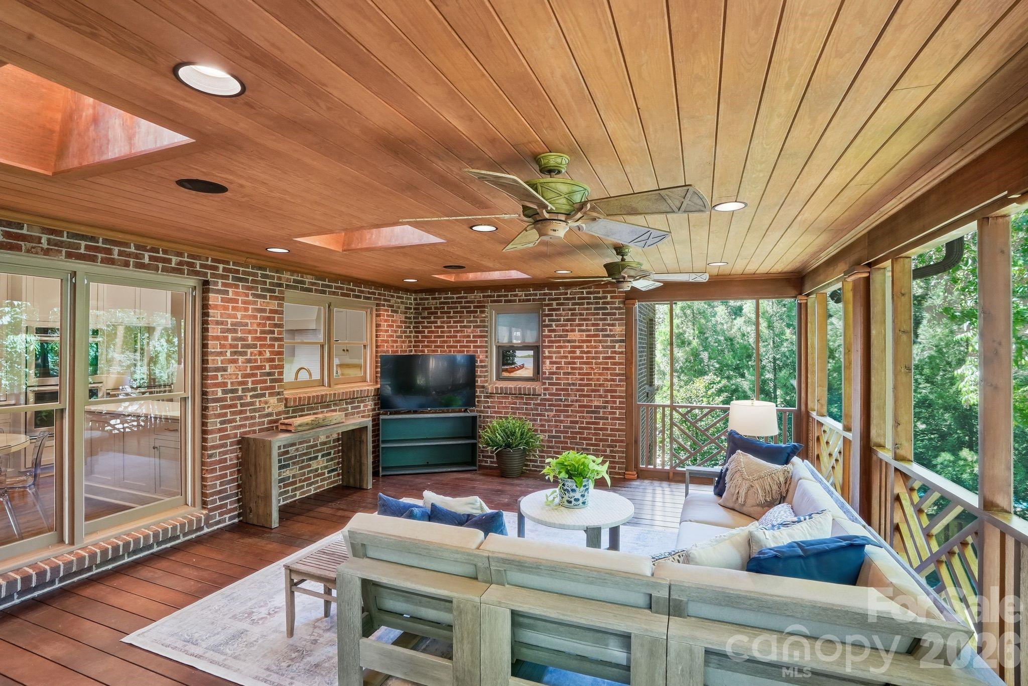 5309 Shasta Hill Court Charlotte NC 28211