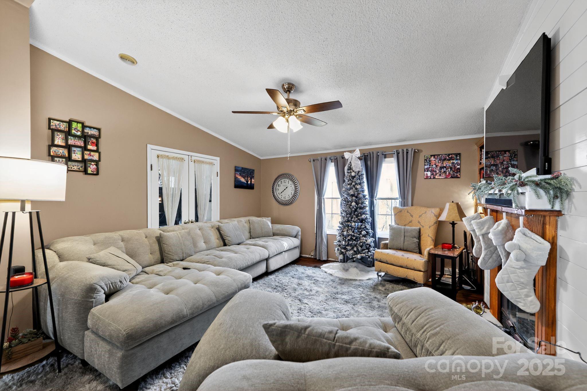 19 Morton Lane Asheville NC 28806