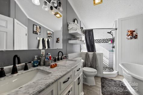 19 Morton Lane Asheville NC 28806