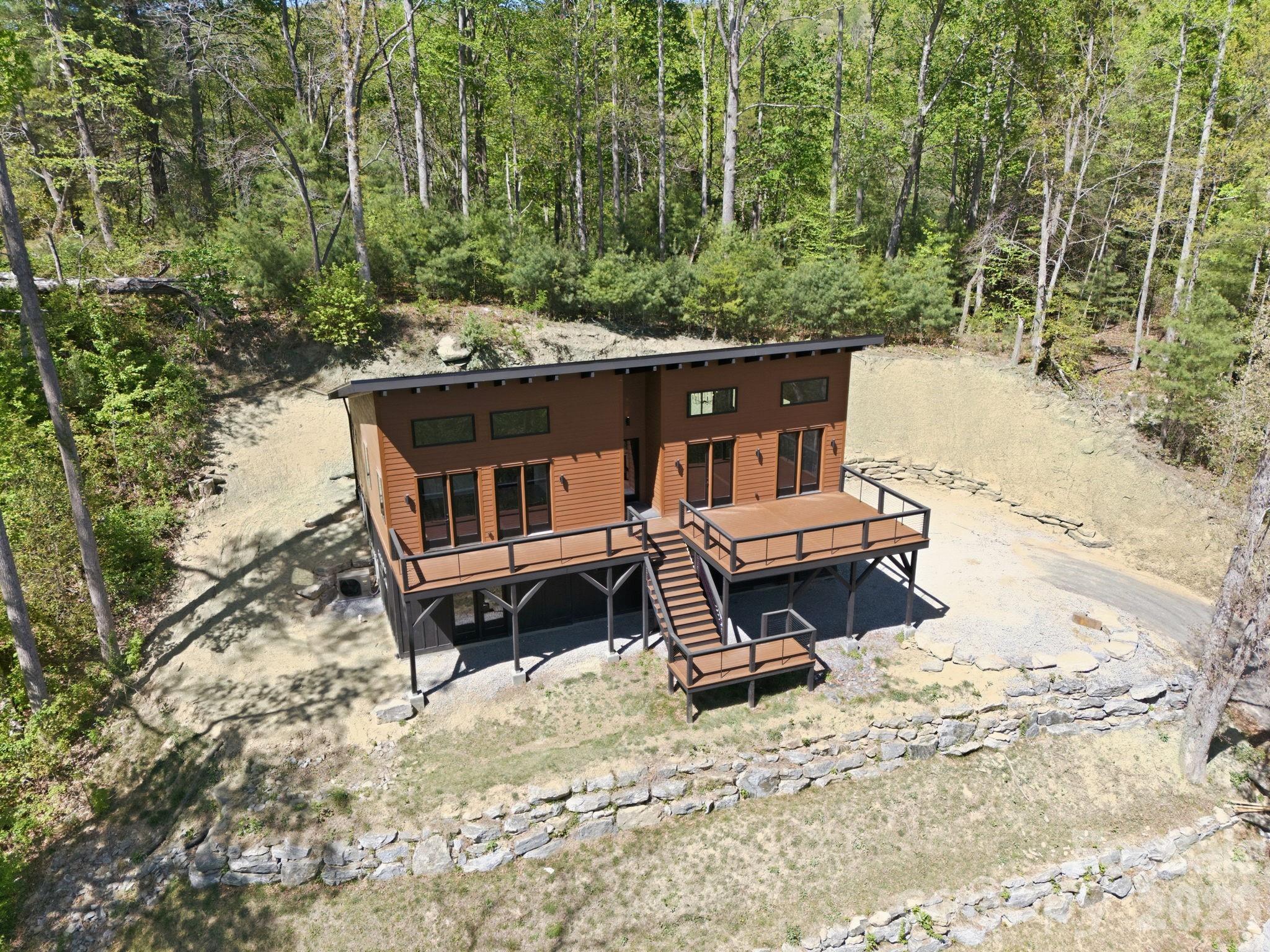 102 Sandpiper Palisades Street Hendersonville NC 28792
