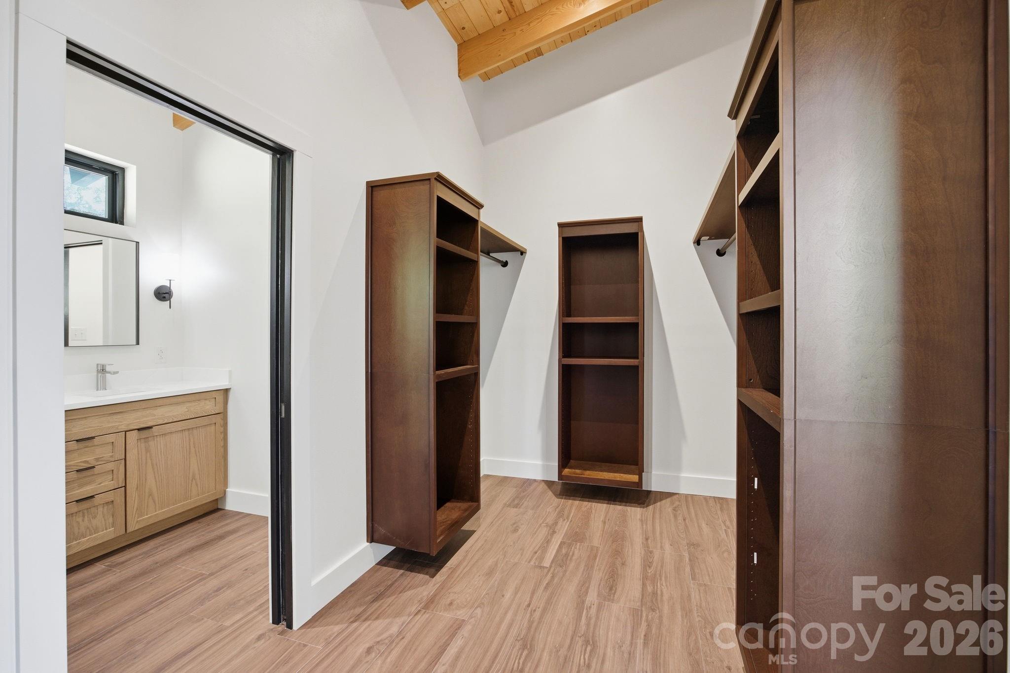 102 Sandpiper Palisades Street Hendersonville NC 28792