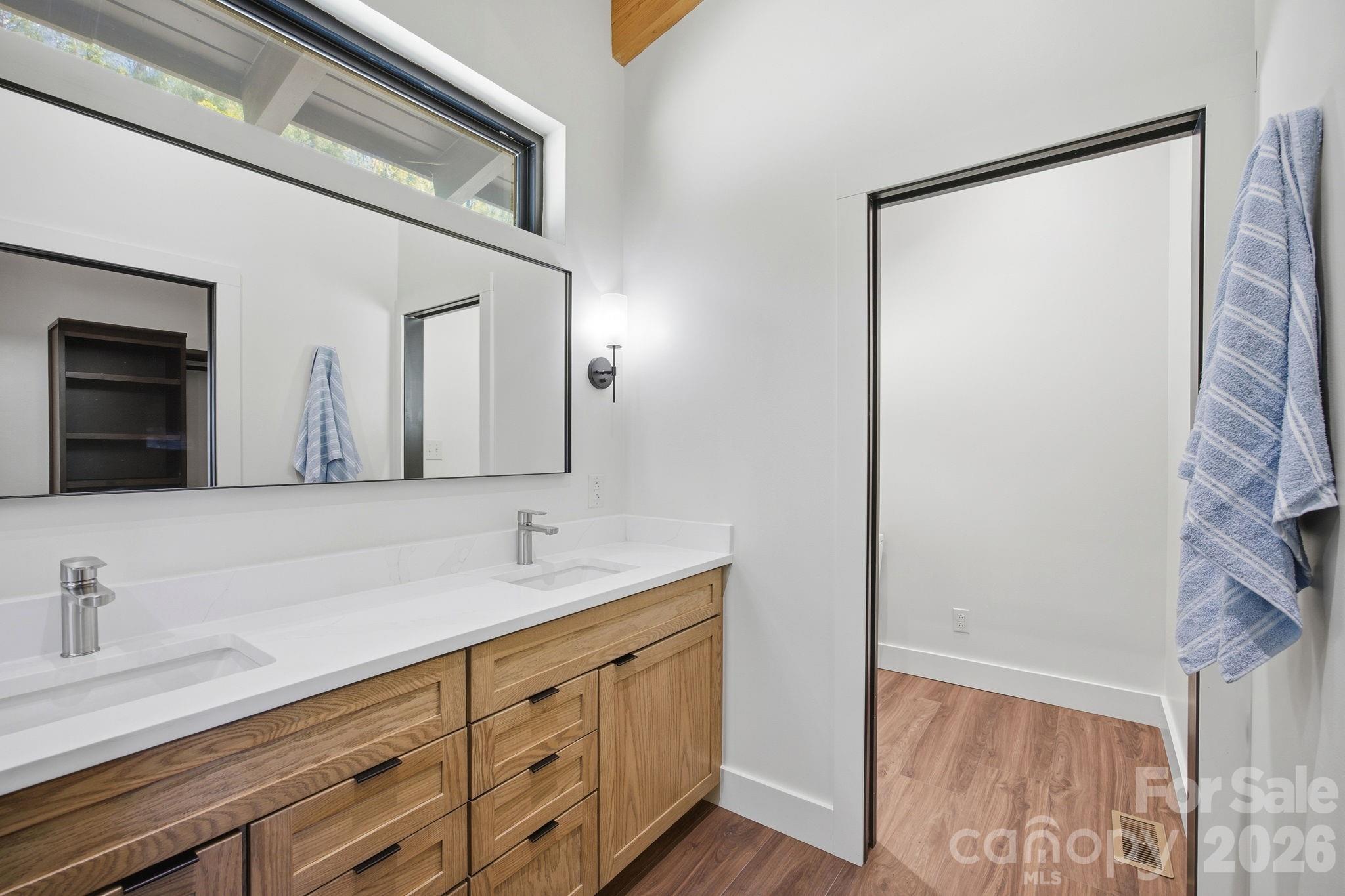 102 Sandpiper Palisades Street Hendersonville NC 28792