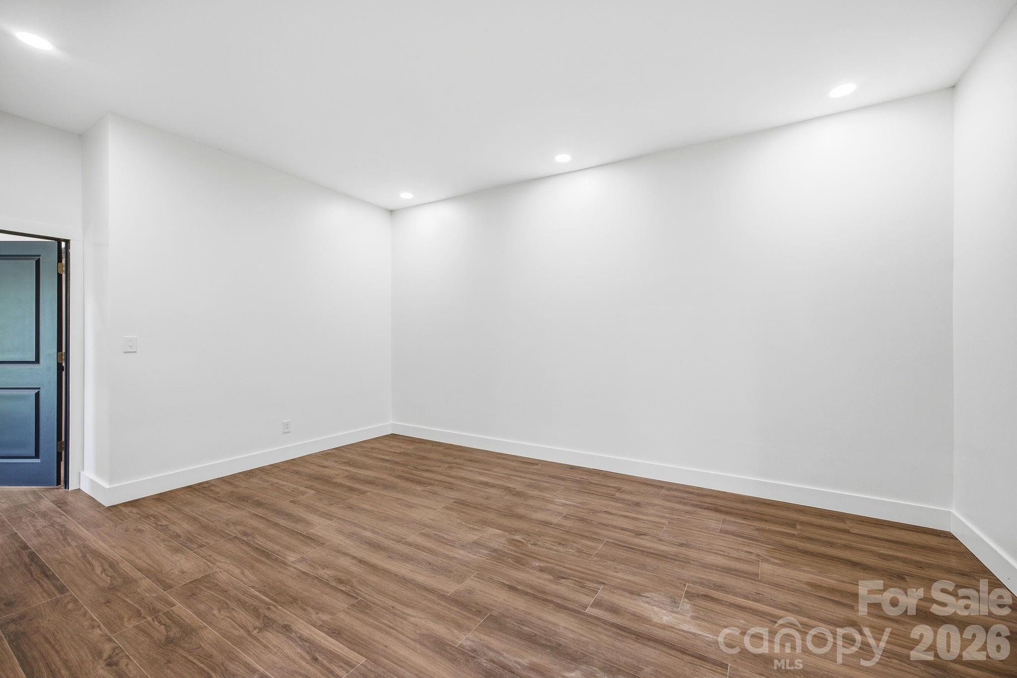 102 Sandpiper Palisades Street Hendersonville NC 28792