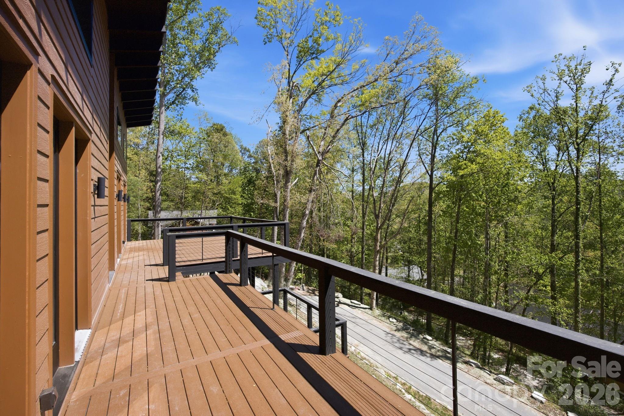 102 Sandpiper Palisades Street Hendersonville NC 28792