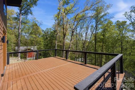 102 Sandpiper Palisades Street Hendersonville NC 28792
