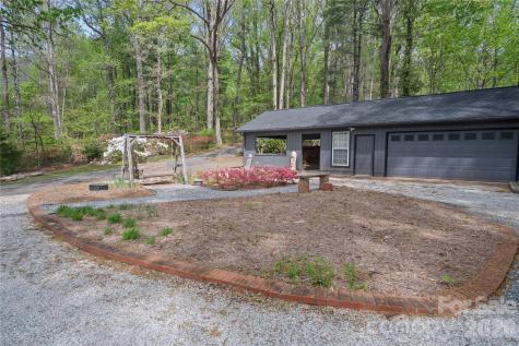 100 Woodmere Drive Columbus NC 28722