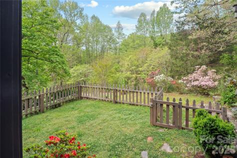 100 Woodmere Drive Columbus NC 28722