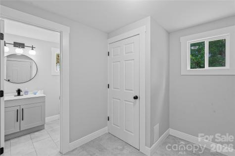 906 Gladstone Street Florence SC 29501