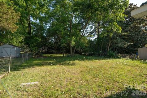 906 Gladstone Street Florence SC 29501