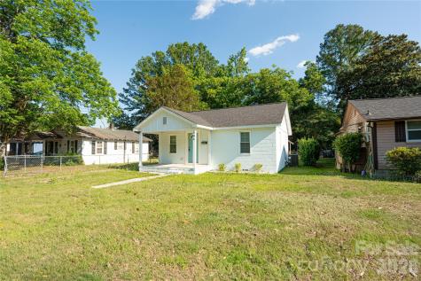 906 Gladstone Street Florence SC 29501