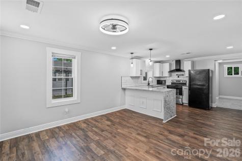 906 Gladstone Street Florence SC 29501