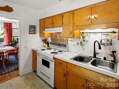 79 Craig Circle Asheville NC 28805