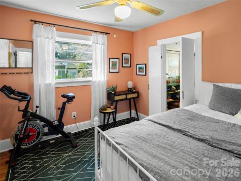 79 Craig Circle Asheville NC 28805