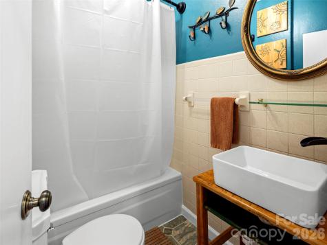 79 Craig Circle Asheville NC 28805