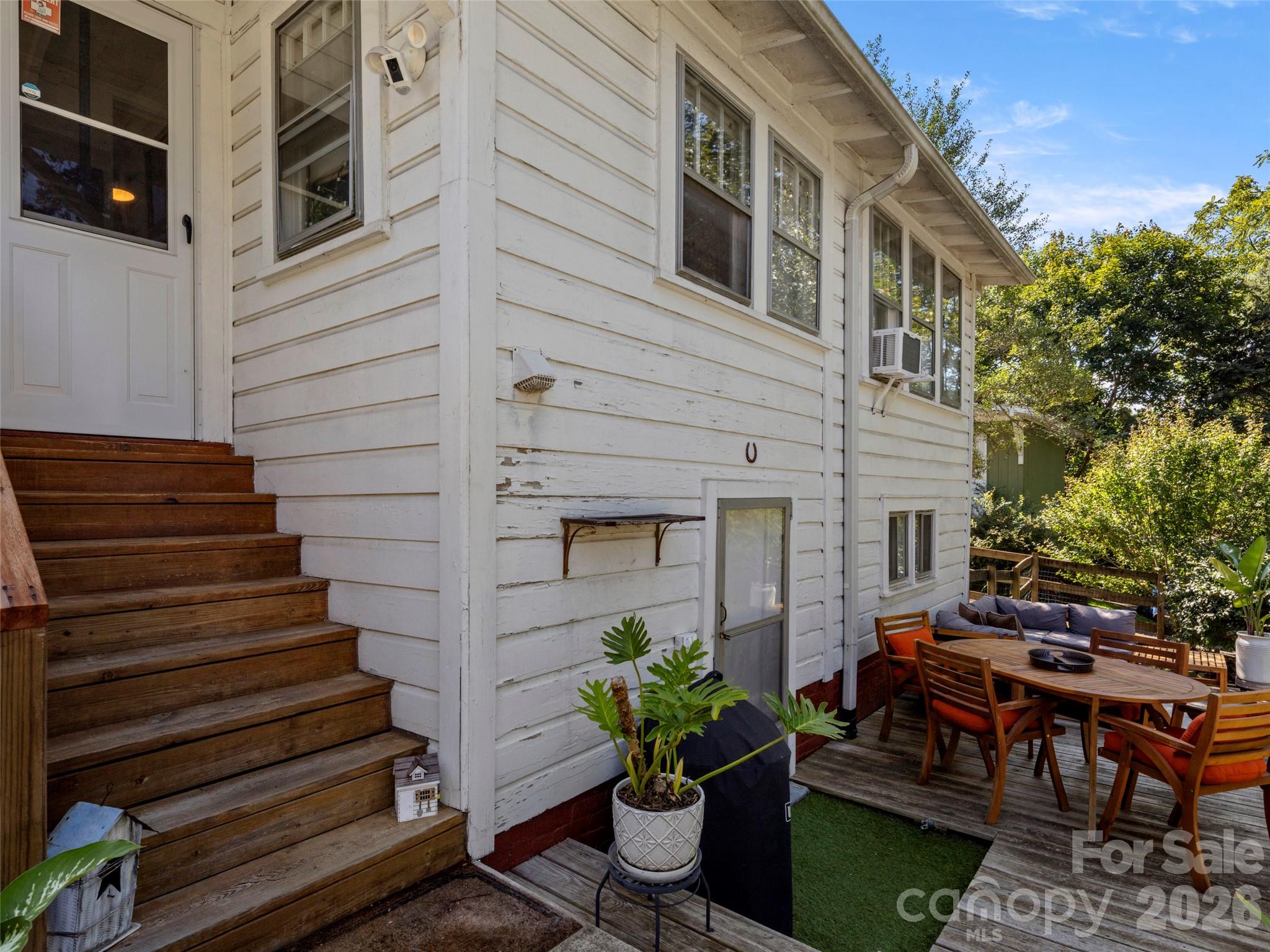 79 Craig Circle Asheville NC 28805