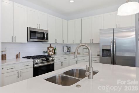 8612 Chagrin Drive Cornelius NC 28031