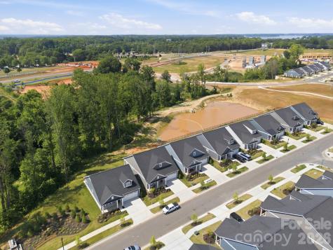 8612 Chagrin Drive Cornelius NC 28031