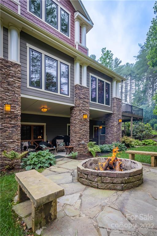 5412 Oak Crest Lane Lenoir NC 28645