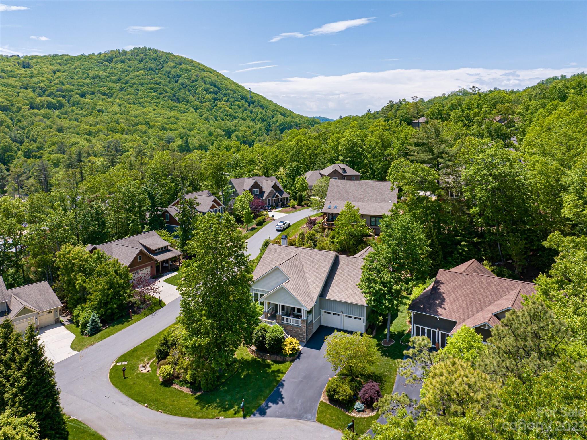 2 Turkey Roost Court Fairview NC 28730