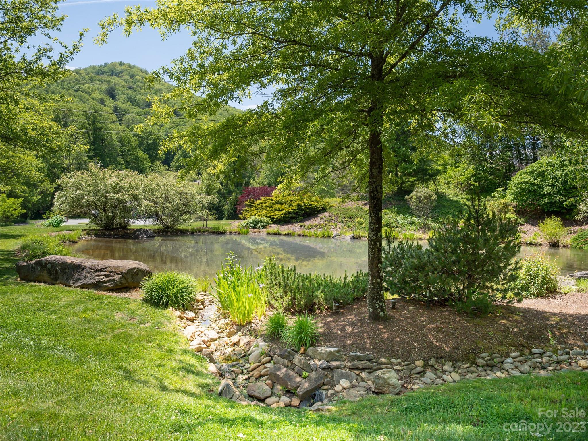 2 Turkey Roost Court Fairview NC 28730