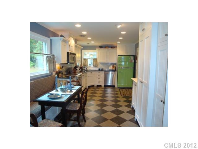 3211 Cambridge Road Charlotte NC 28209
