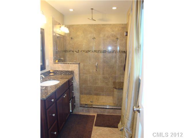 3211 Cambridge Road Charlotte NC 28209