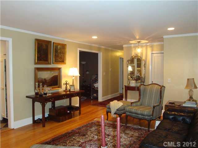 3211 Cambridge Road Charlotte NC 28209