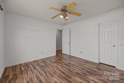 10207 Garmoyle Street Charlotte NC 28277