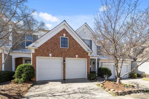 10207 Garmoyle Street Charlotte NC 28277