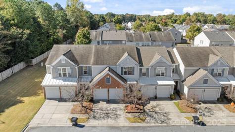 10207 Garmoyle Street Charlotte NC 28277