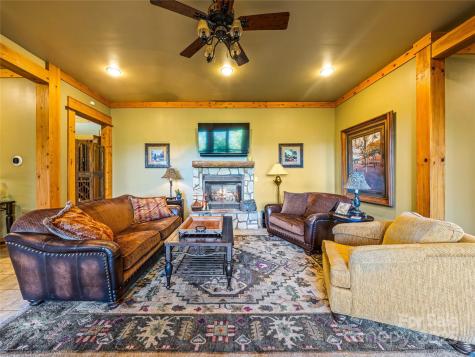 12 Trailridge Road Asheville NC 28804