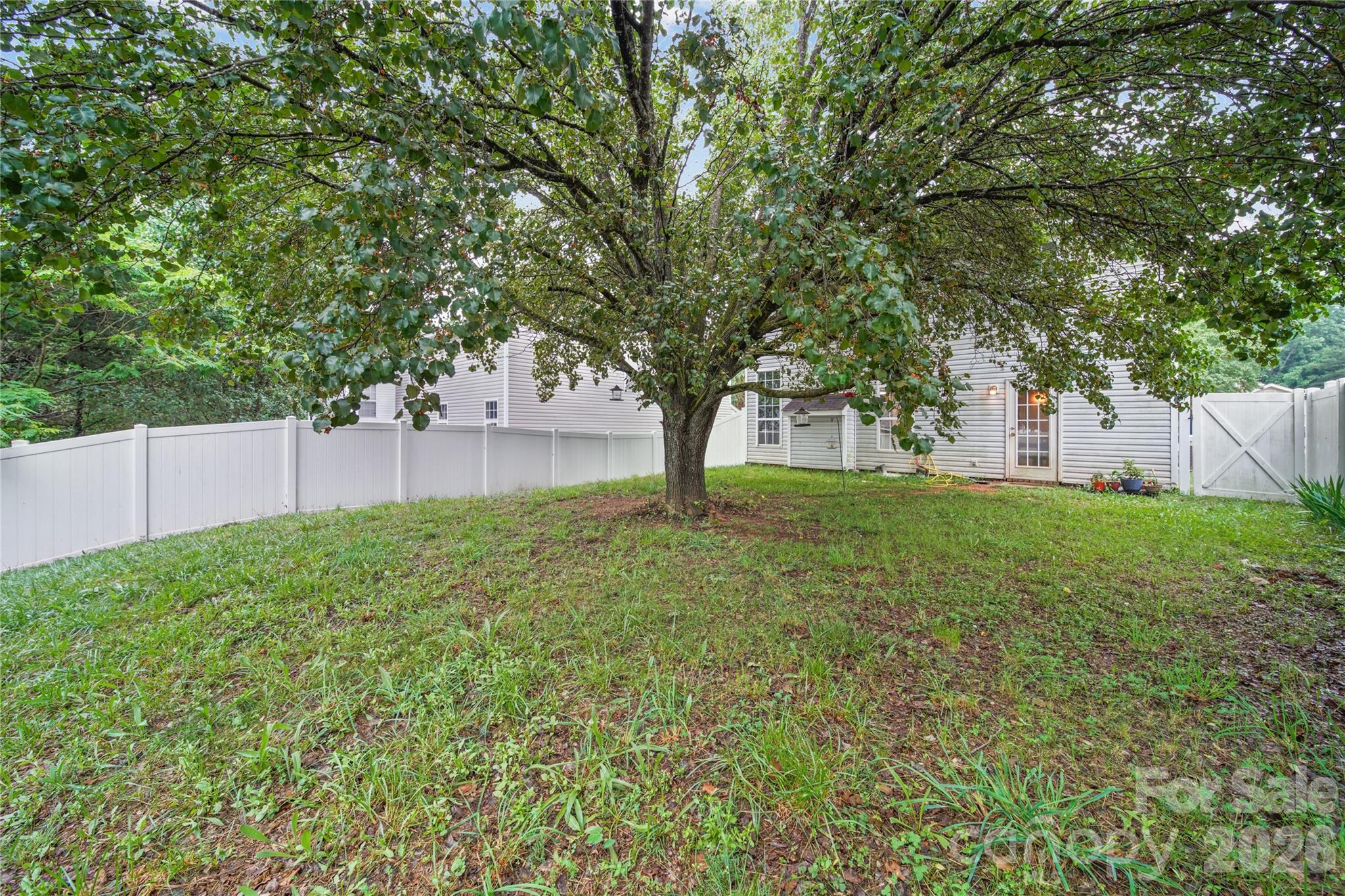 1309 Winding Branch Court Charlotte NC 28216
