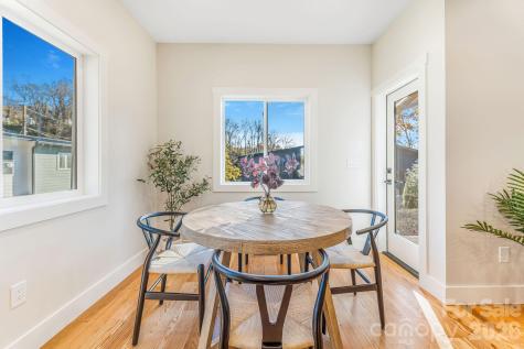 67 Crestfield Avenue Asheville NC 28804