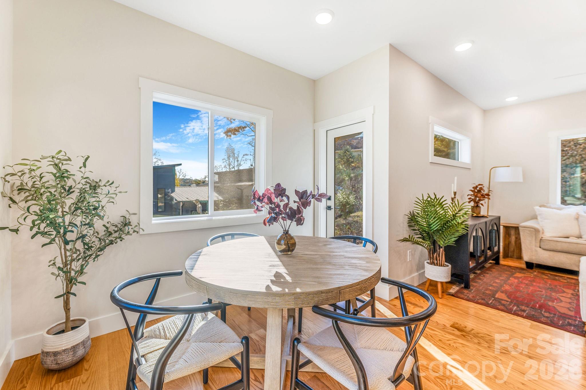 67 Crestfield Avenue Asheville NC 28804