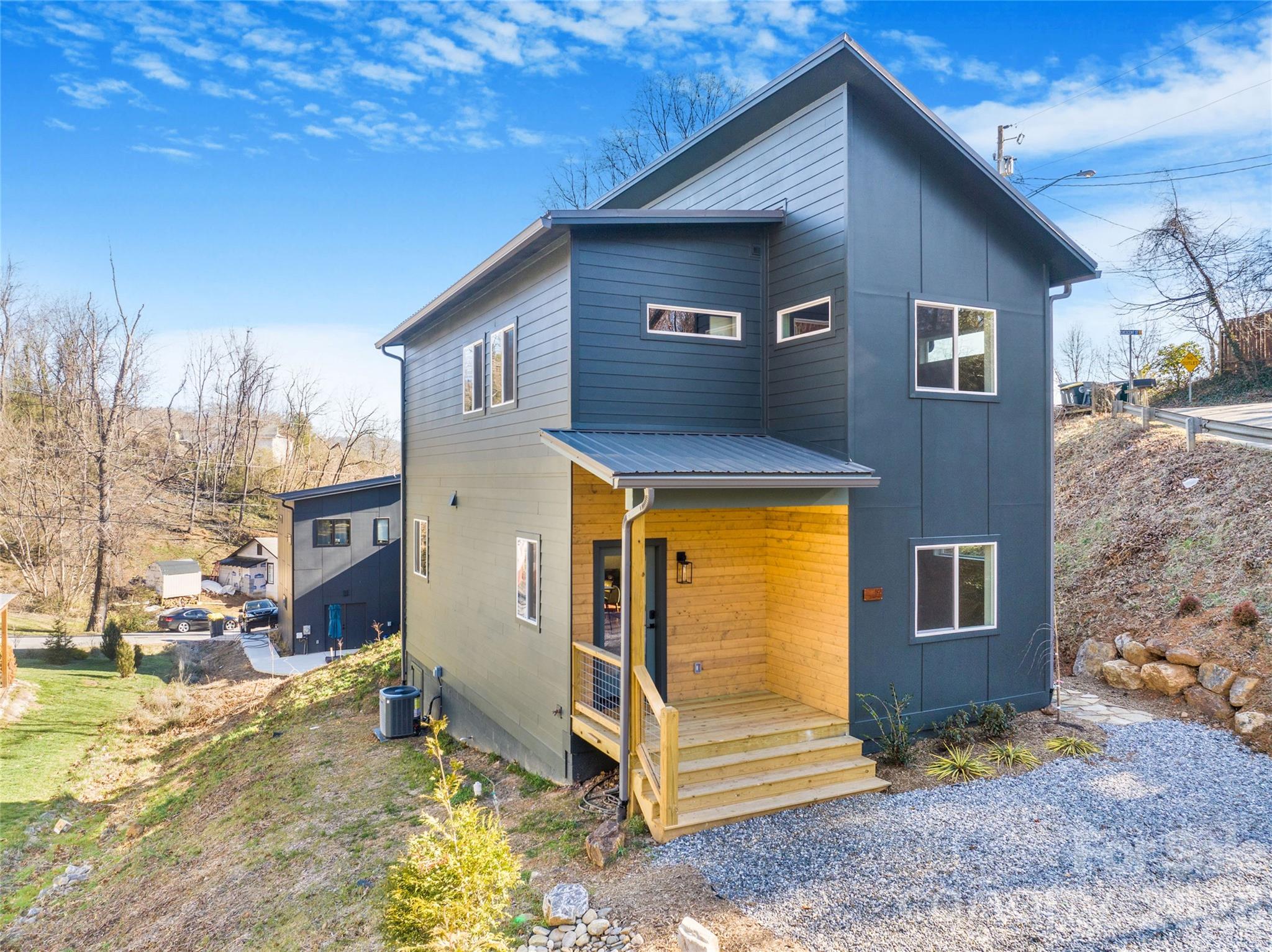 67 Crestfield Avenue Asheville NC 28804