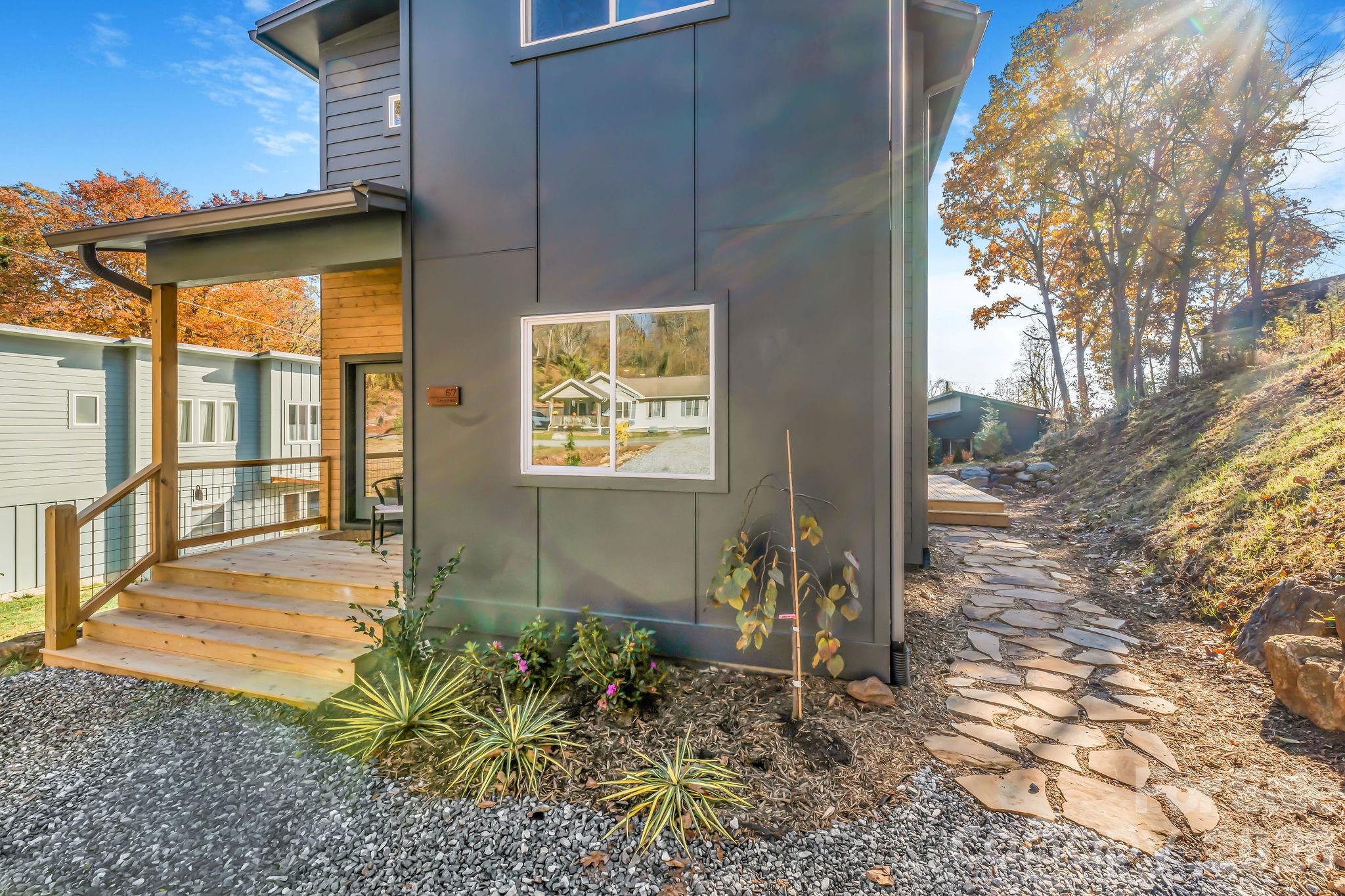 67 Crestfield Avenue Asheville NC 28804