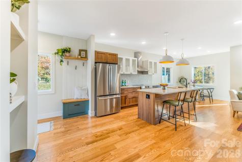 67 Crestfield Avenue Asheville NC 28804