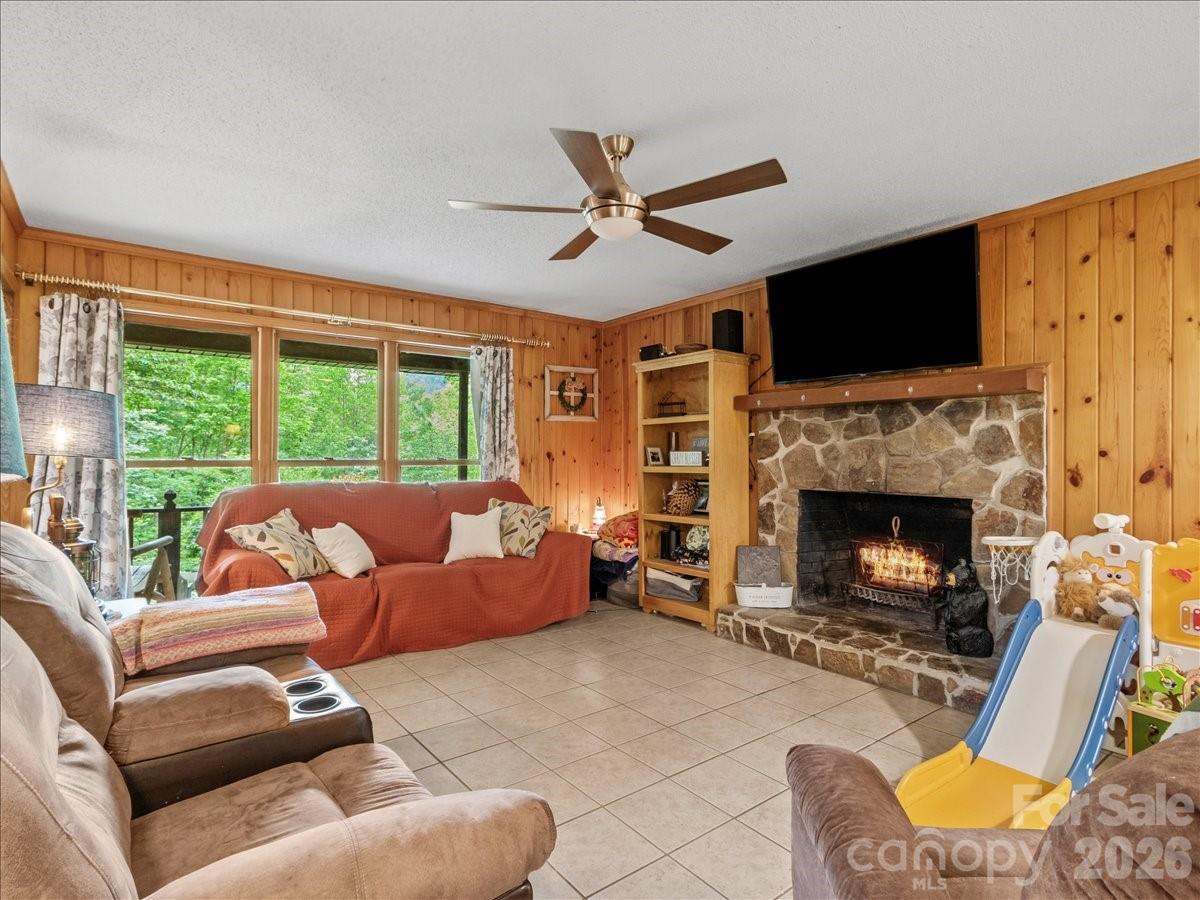 190 Executive Estates Drive Old Fort NC 28762