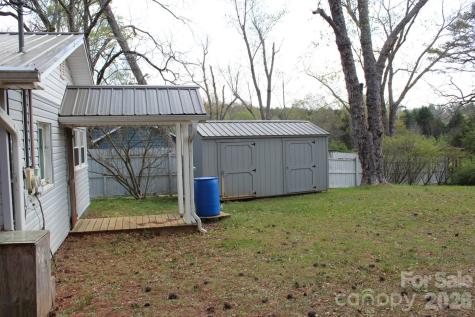 7282 Nc Highway 108 Highway E Mill Spring NC 28756