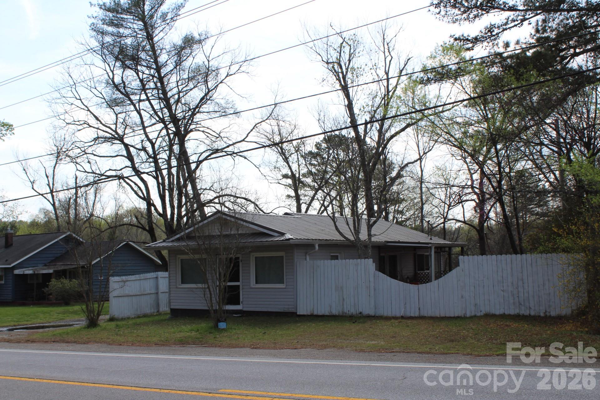 7282 Nc Highway 108 Highway E Mill Spring NC 28756